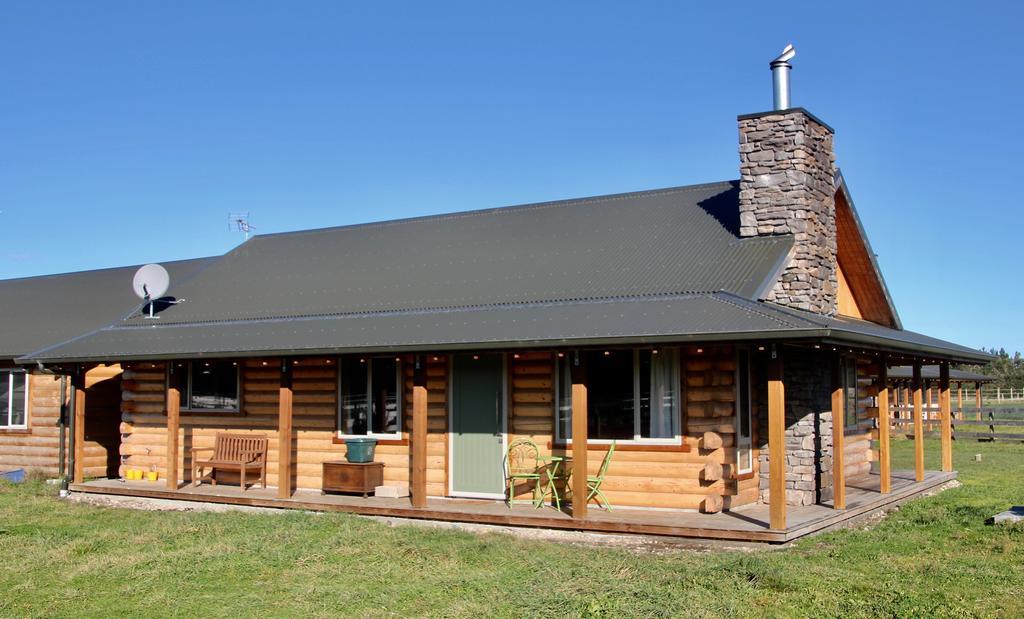 The Log Cottage Рангиора Экстерьер фото